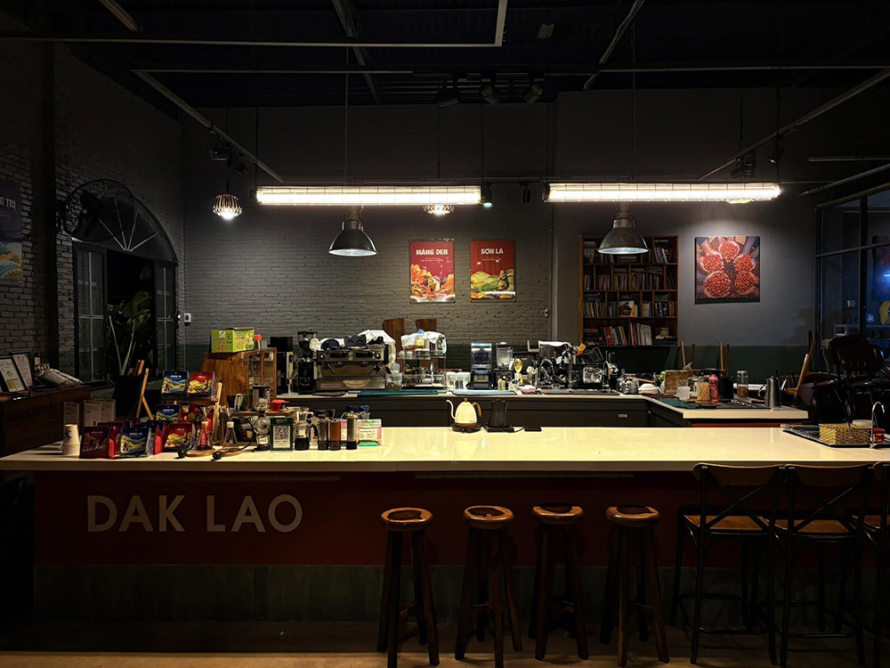 48 Daklao Café & Roastery